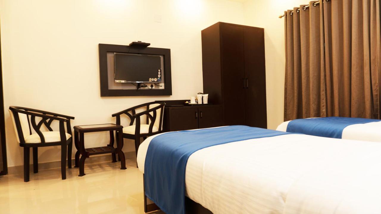 Hotel Max Inn Bhāgalpur Eksteriør billede